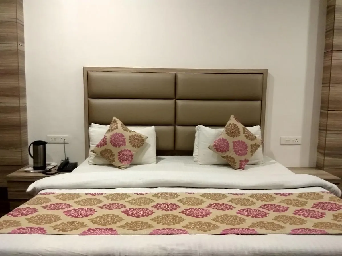 Hotel Prema Palace Agra  2*, Agra (Uttar Pradesh)