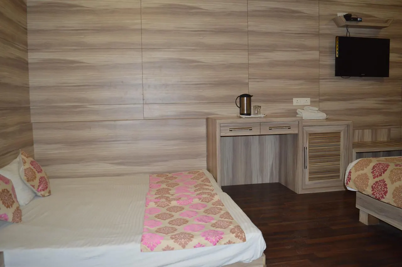 Hotel Prema Palace Agra